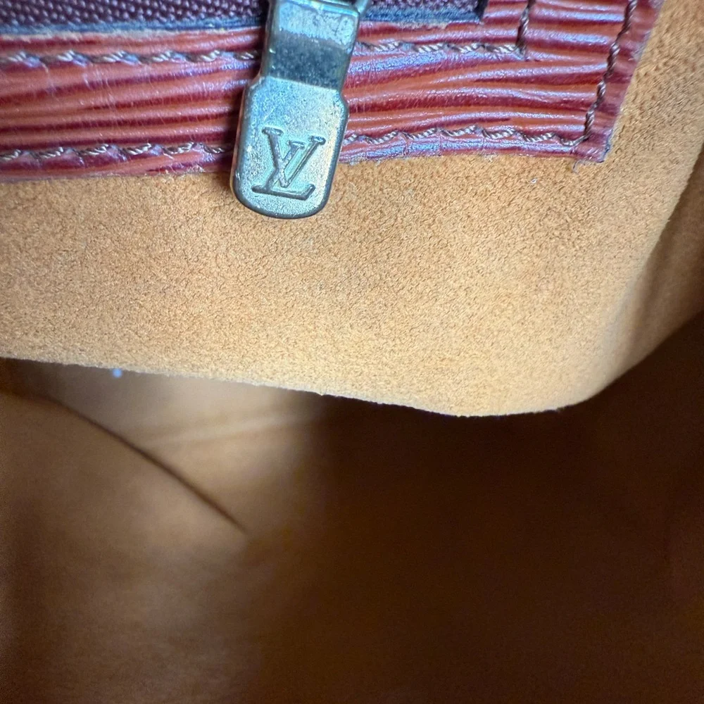 Louis Vuitton Noé – Vintage Epi Leather in Cognac & Light Brown